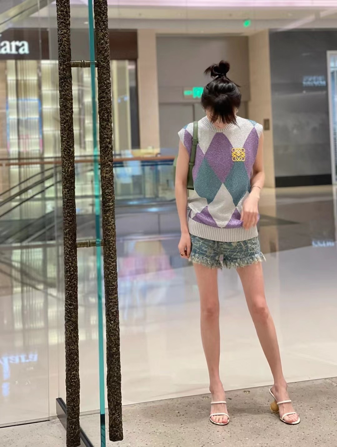 LOEWE罗意威 520情人节限定款 cubi全皮饭盒包 0559牛油果绿