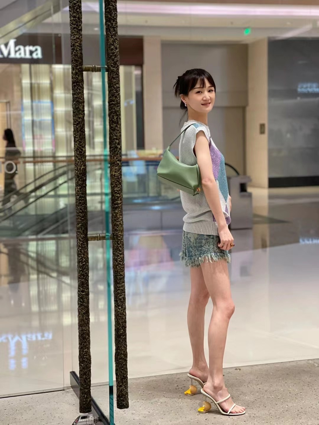 LOEWE罗意威 520情人节限定款 cubi全皮饭盒包 0559牛油果绿