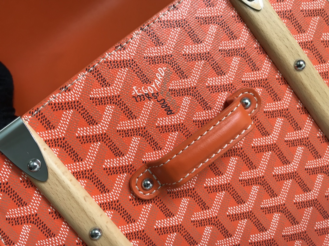 路易威登 Louis Vuitton 高定典藏名品高定成衣时装外套连衣裙衬衫T恤 #D47EB32C 4
