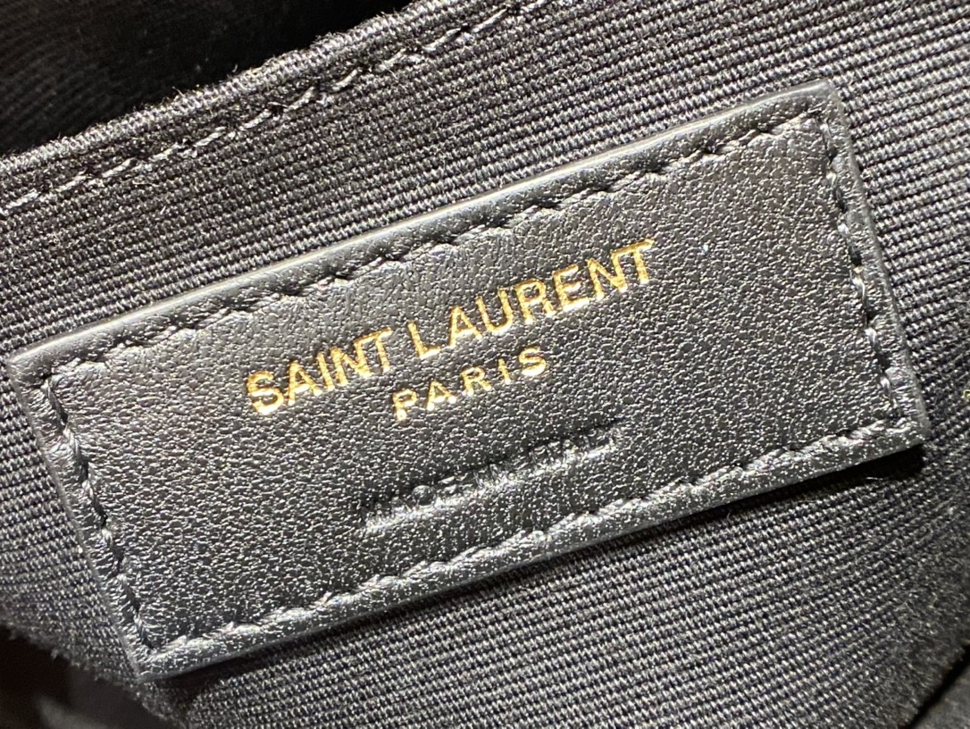 Saint laurent Ysl 最新VINYLE鱼子酱小圆包 610436黑色
