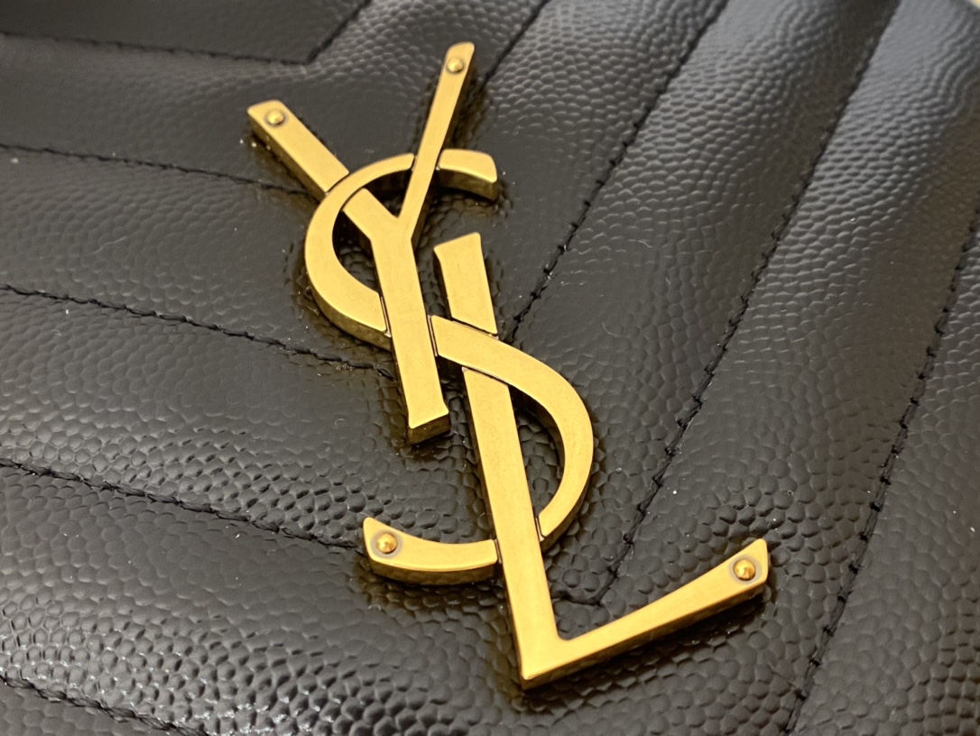 Saint laurent Ysl 最新VINYLE鱼子酱小圆包 610436黑色