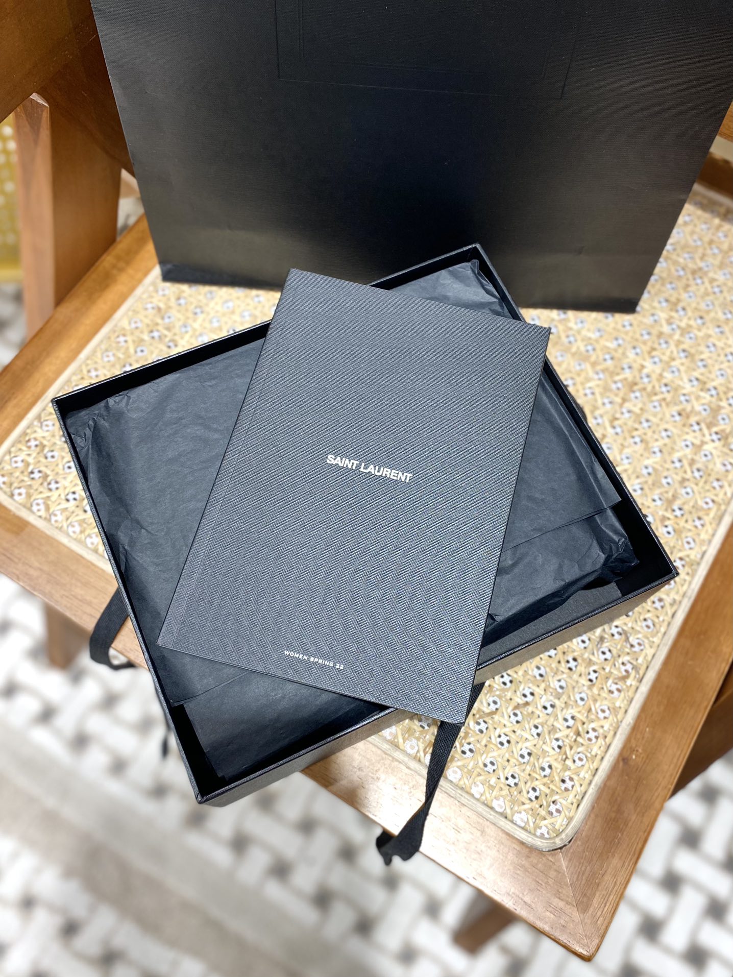 Saint laurent Ysl 最新VINYLE鱼子酱小圆包 610436黑色