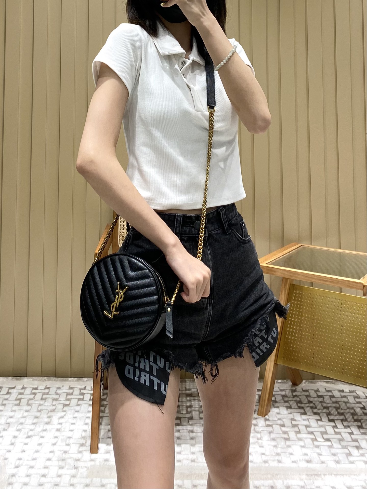 Saint laurent Ysl 最新VINYLE鱼子酱小圆包 610436黑色