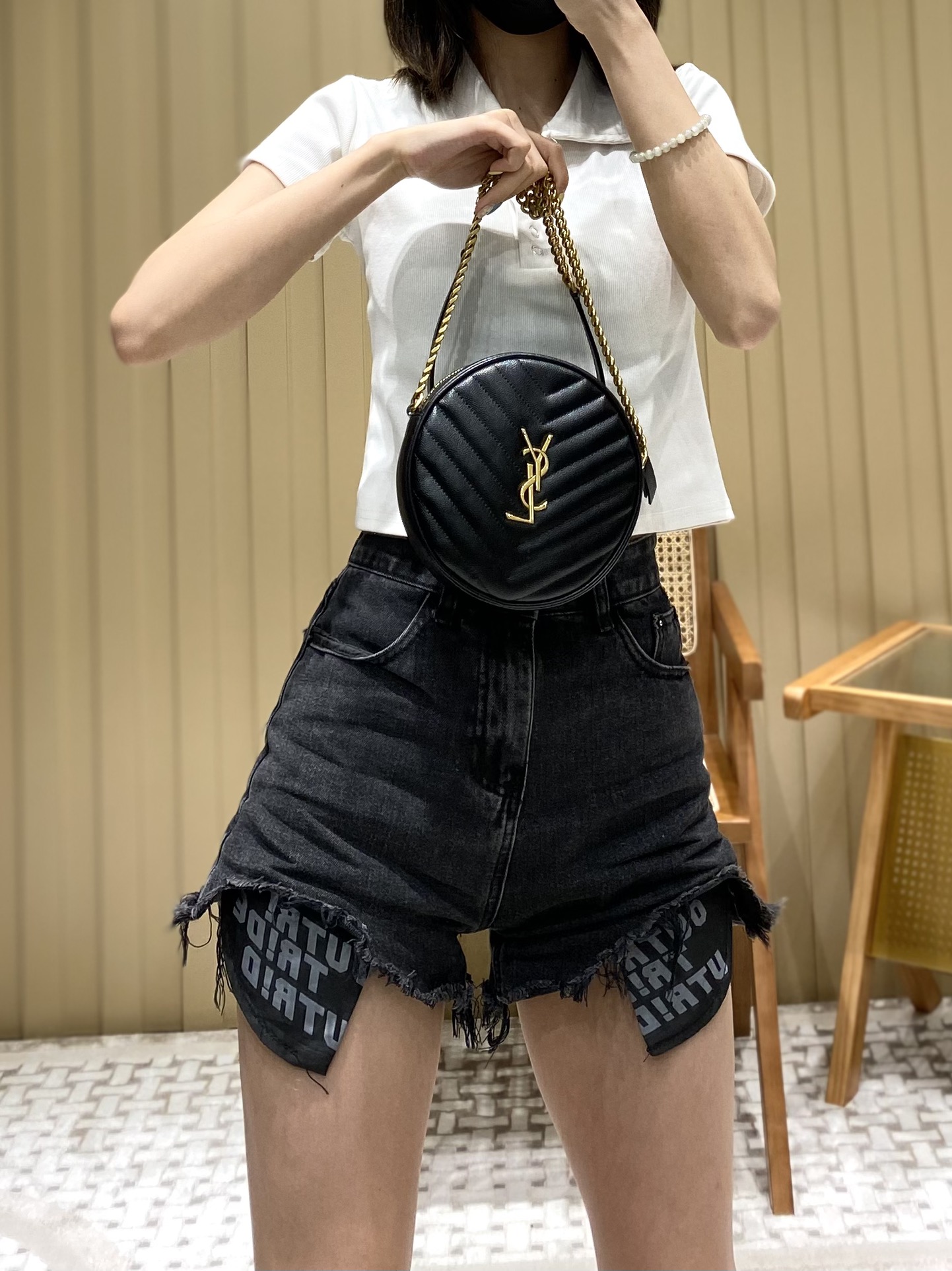 Saint laurent Ysl 最新VINYLE鱼子酱小圆包 610436黑色