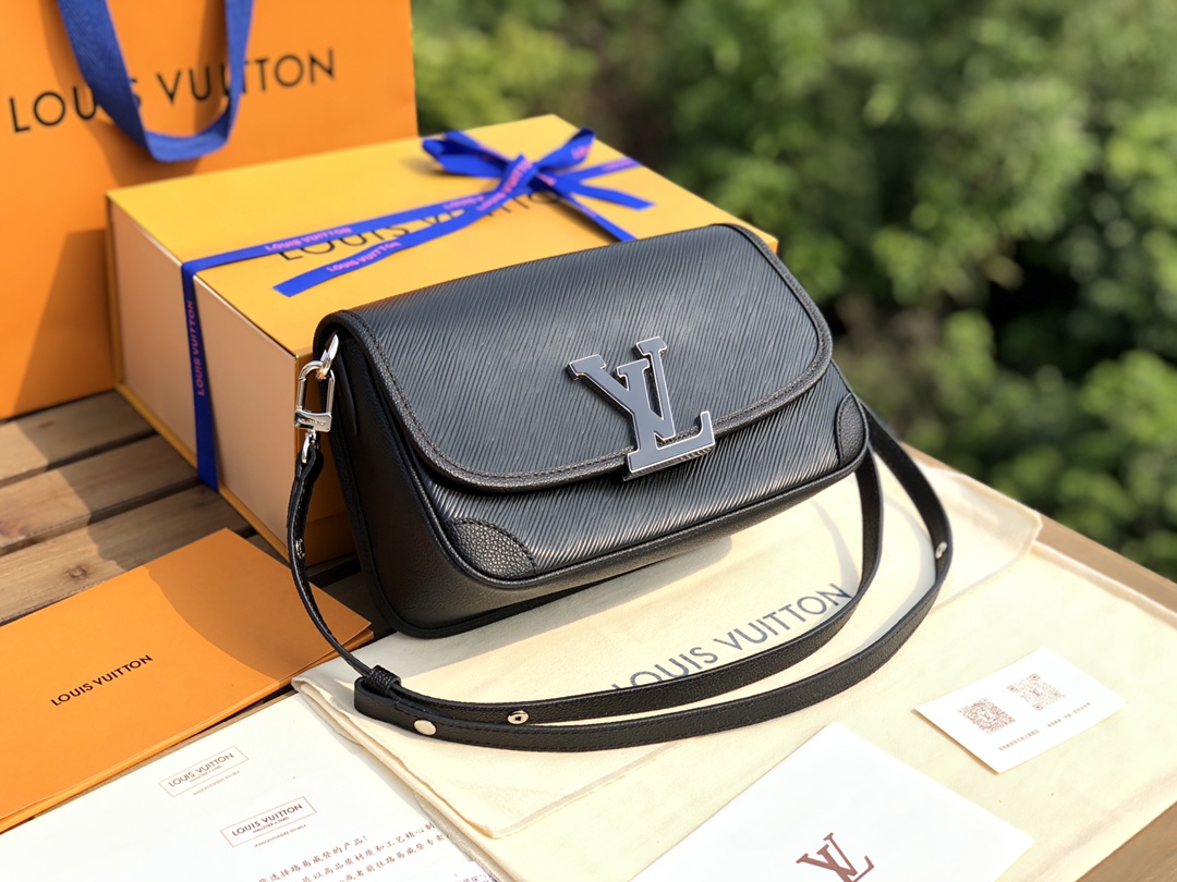 🌼 m59386尺寸24.5×14.5×9原厂渠道 Lv 2022春夏款 新款Buci法棍包 buci是