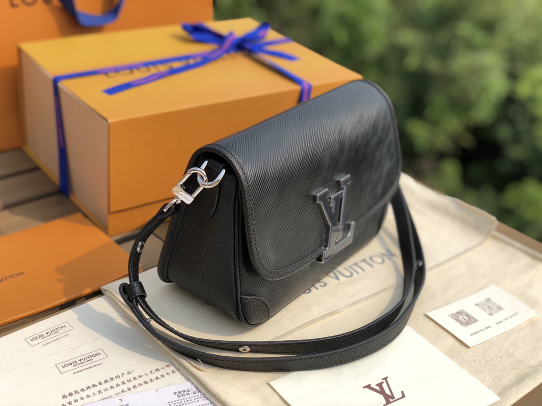 🌼 m59386尺寸24.5×14.5×9原厂渠道 Lv 2022春夏款 新款Buci法棍包 buci是