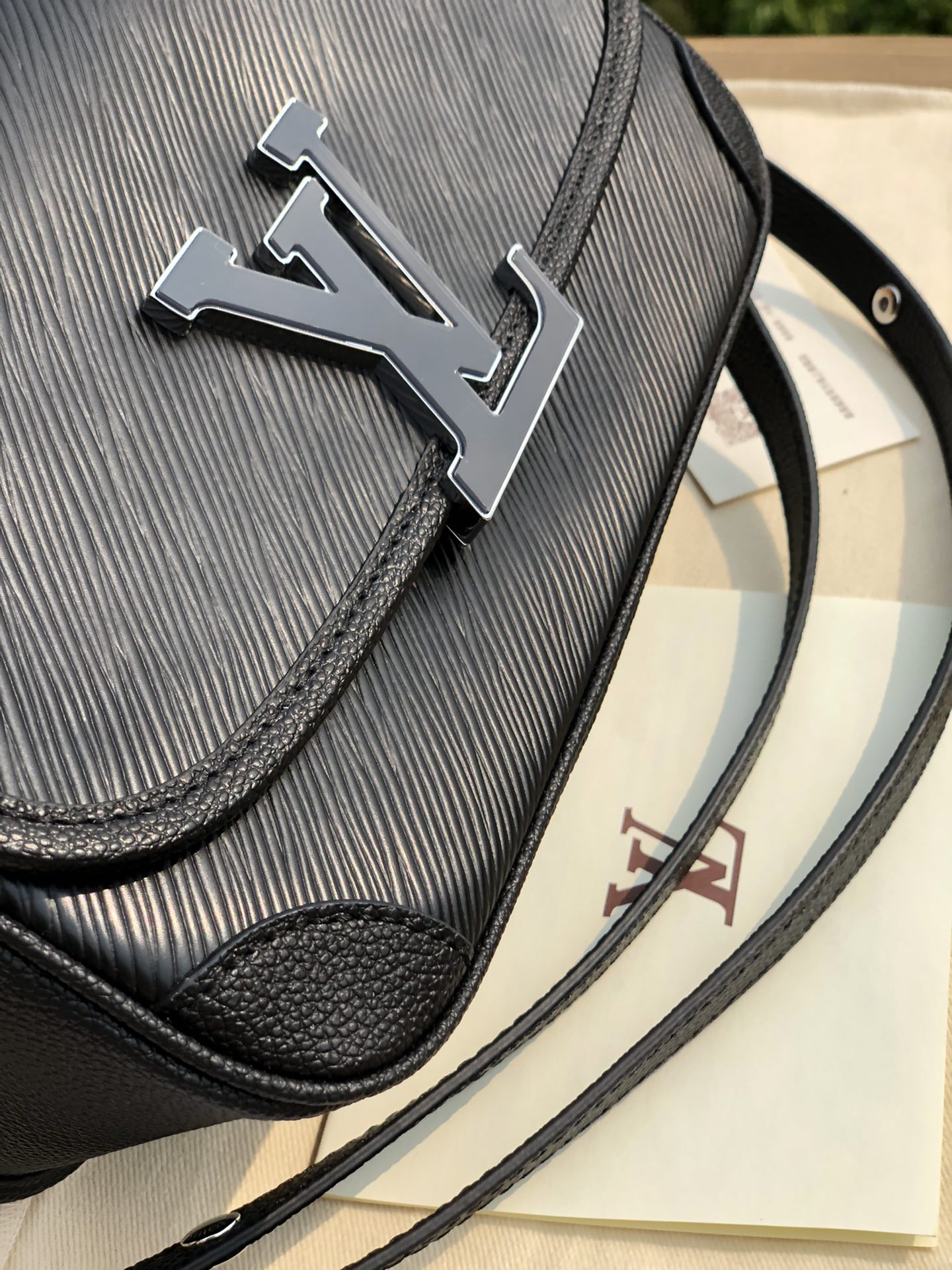 🌼 m59386尺寸24.5×14.5×9原厂渠道 Lv 2022春夏款 新款Buci法棍包 buci是