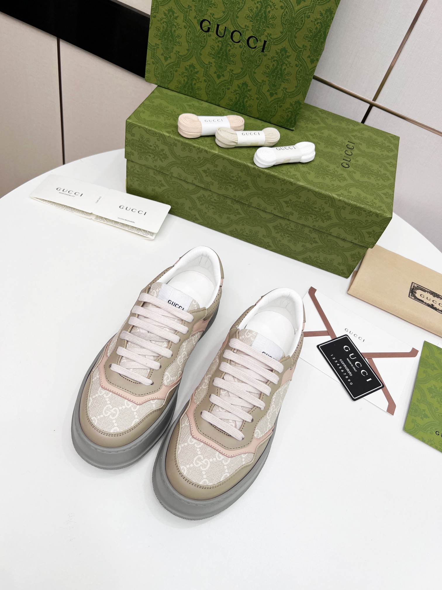 Precio de fábrica:260Gucci - ¡Nueva colección deportiva de suela gruesa suave ligera Chunky! ¡G mode
