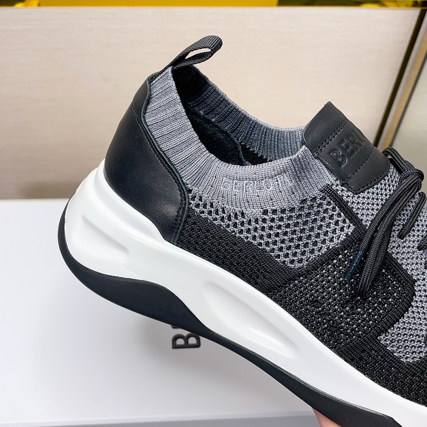 Spring/Summer nueva colección, la única versión en el mercado de los zapatos deportivos para hombre 