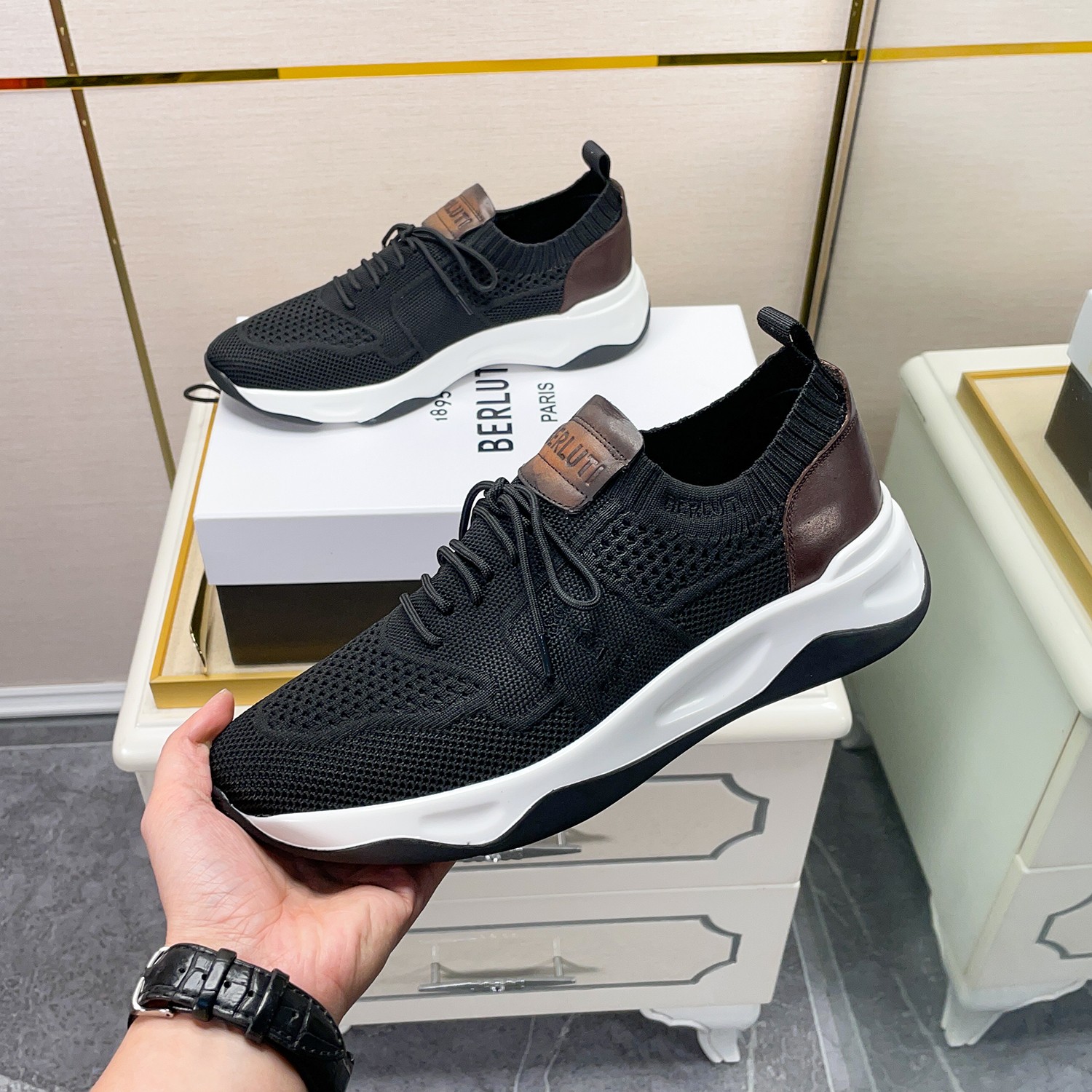 Spring/Summer nueva colección, la única versión en el mercado de los zapatos deportivos para hombre 