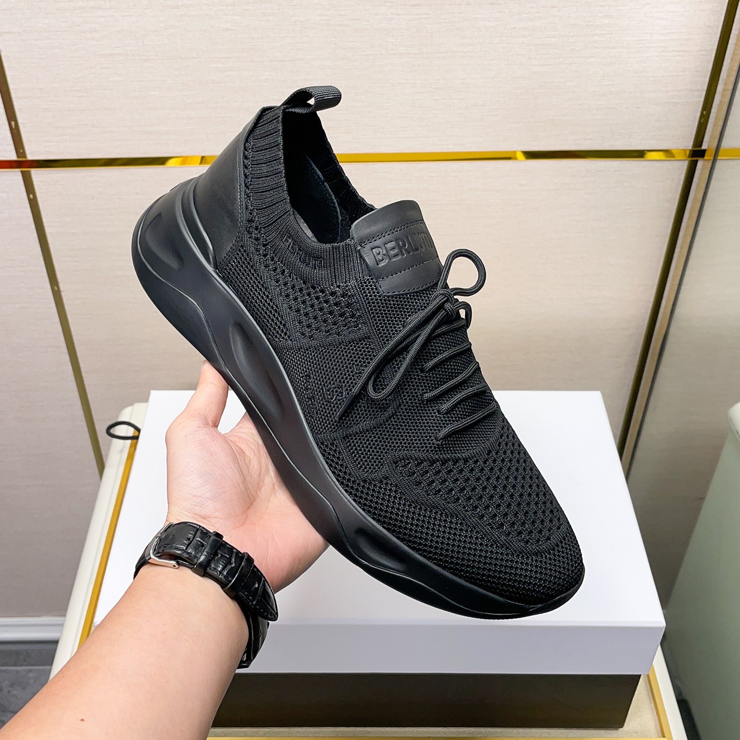 Spring/Summer nueva colección, la única versión en el mercado de los zapatos deportivos para hombre 