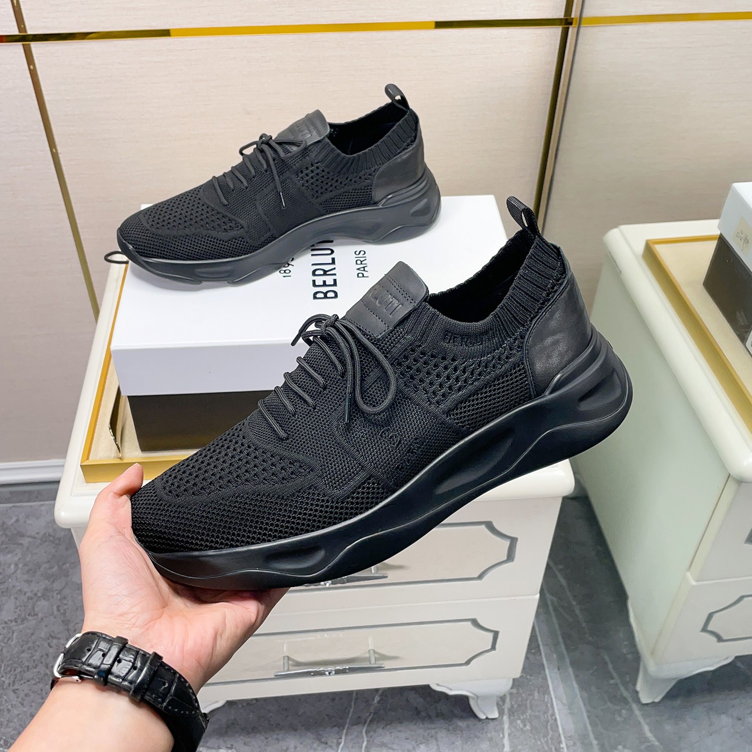 Spring/Summer nueva colección, la única versión en el mercado de los zapatos deportivos para hombre 
