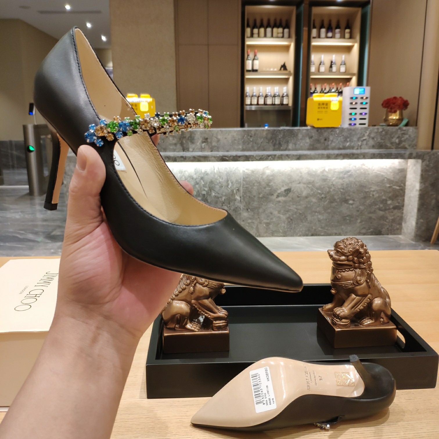 单鞋宋茜代言香港美国等大时尚博主及明