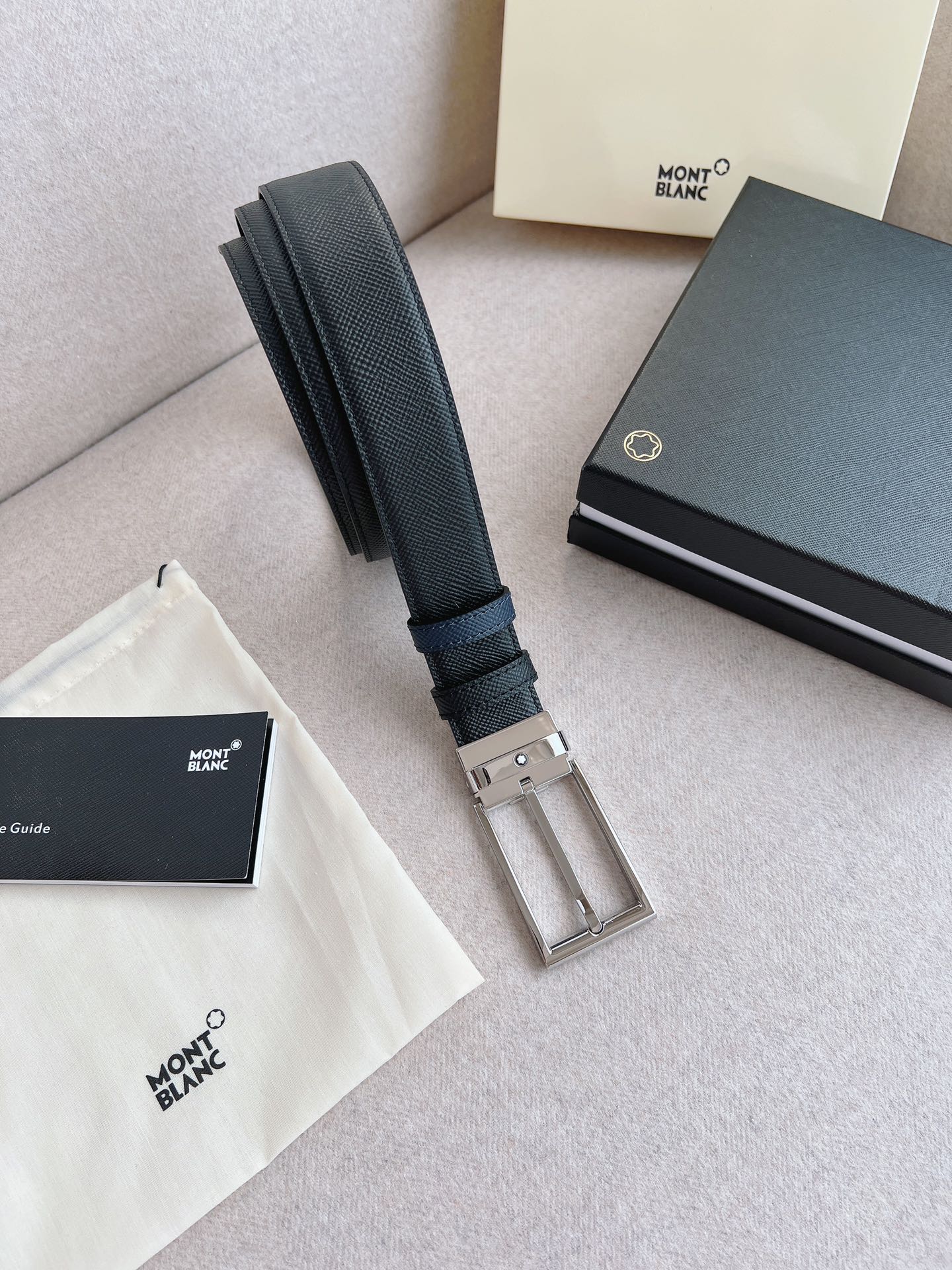 顶级原单复刻版💯，配送专柜全套礼盒包装📦进口原厂头层牛皮皮带，男士商务休闲腰带. 万宝龙 他们自信而不拘