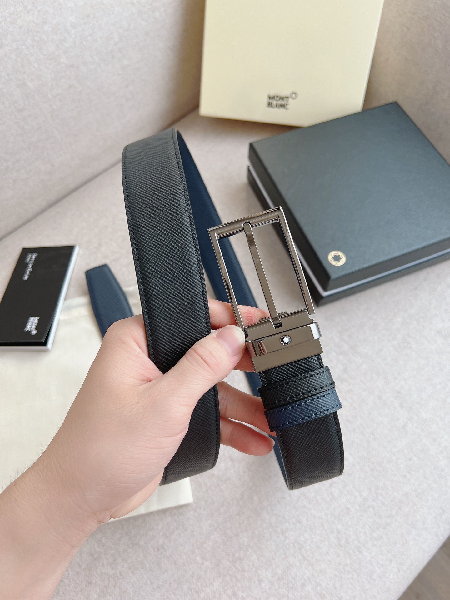 [Montblanc Belts]Montblanc and they are confident and not rigidly adhered to t