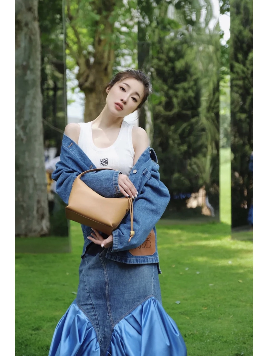 LOEWE罗意威 520情人节限定款 cubi全皮饭盒包 0559暖沙色