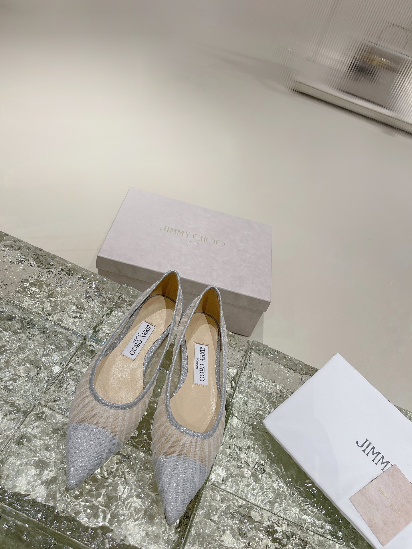 Туфли на высоком каблуке JIMMY CHOO из сетки с острым носом и открытой пяткой, импортная сетка, полированная кожа ягнёнка с кристаллами