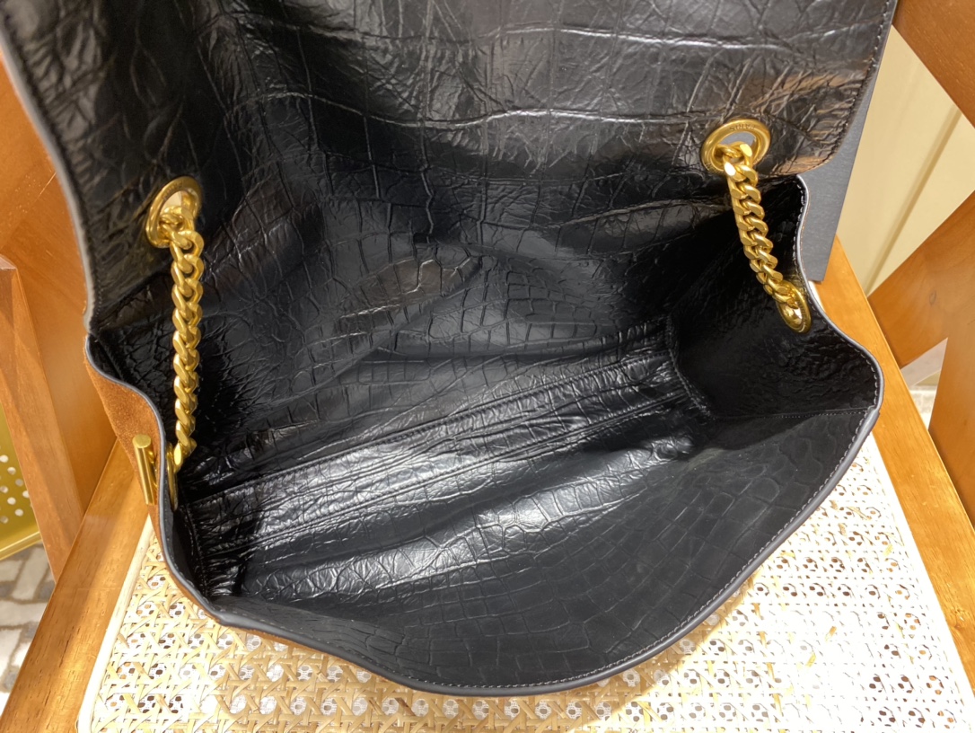 Saint laurent Ysl ๐๐๐ง๐ ๐ฎ๐ด๐ฐ๐บ ๅ้ขๅ
553804