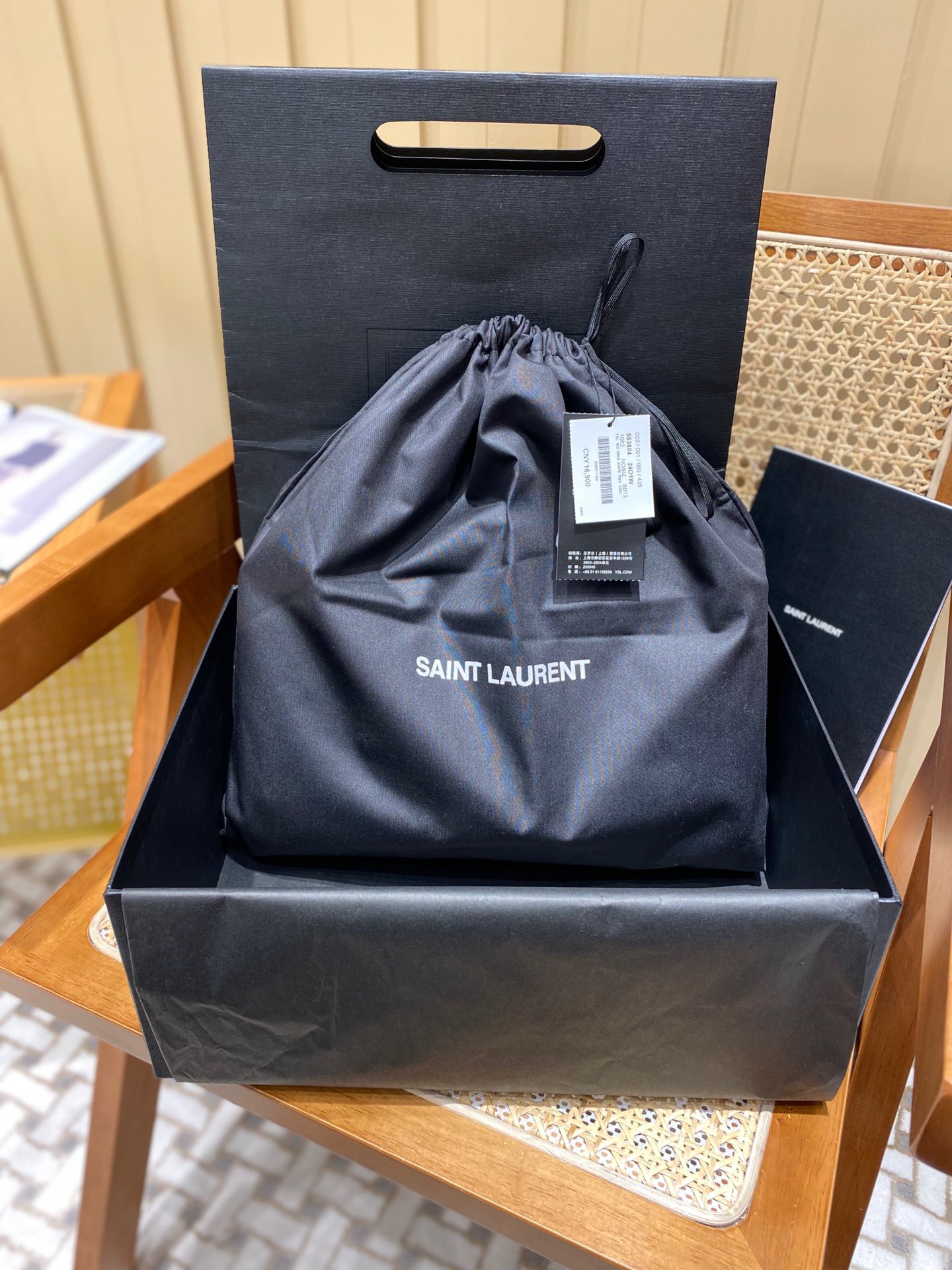 Saint laurent Ysl ๐๐๐ง๐ ๐ฎ๐ด๐ฐ๐บ ๅ้ขๅ
553804