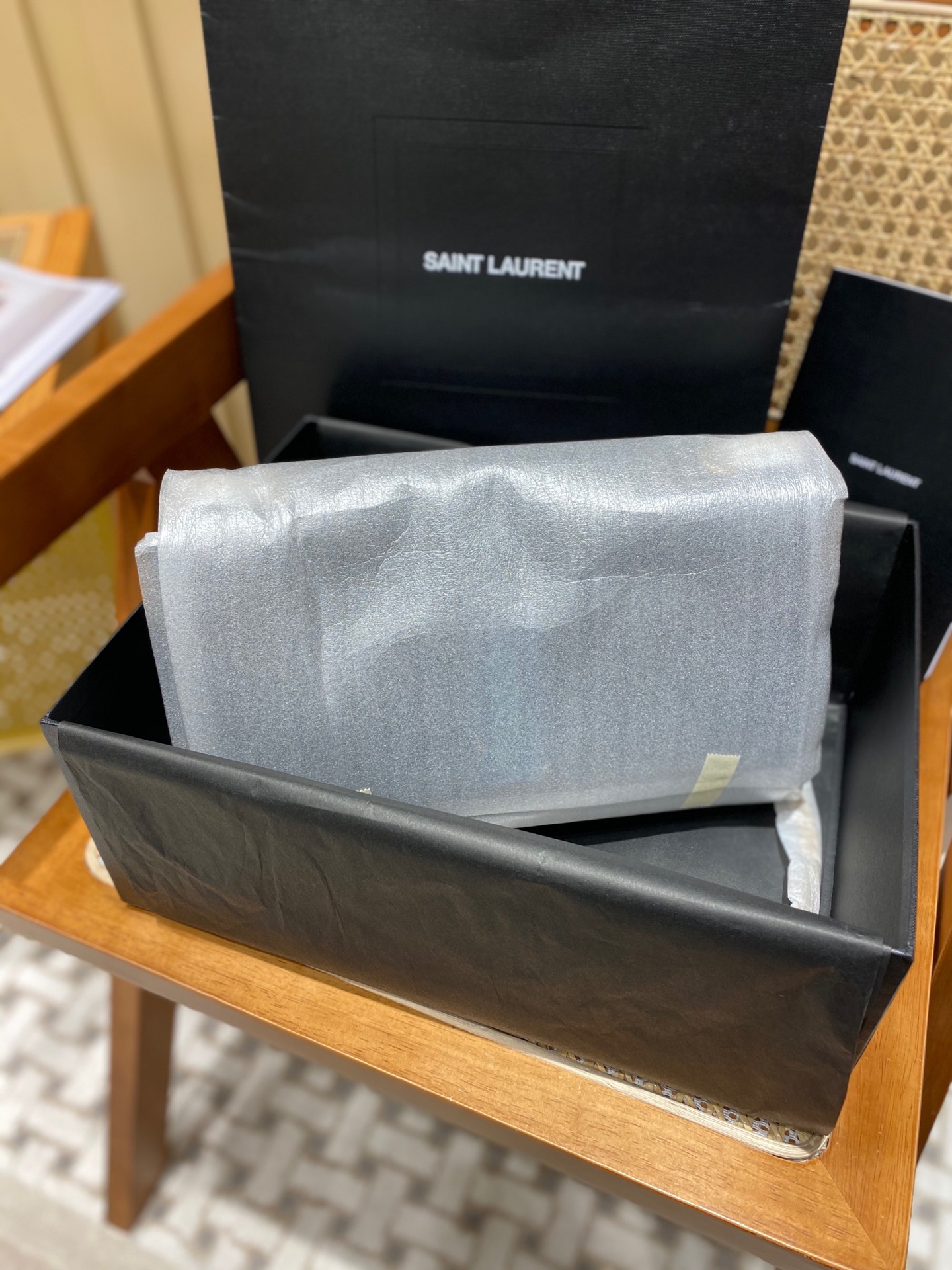 Saint laurent Ysl ๐๐๐ง๐ ๐ฎ๐ด๐ฐ๐บ ๅ้ขๅ
553804