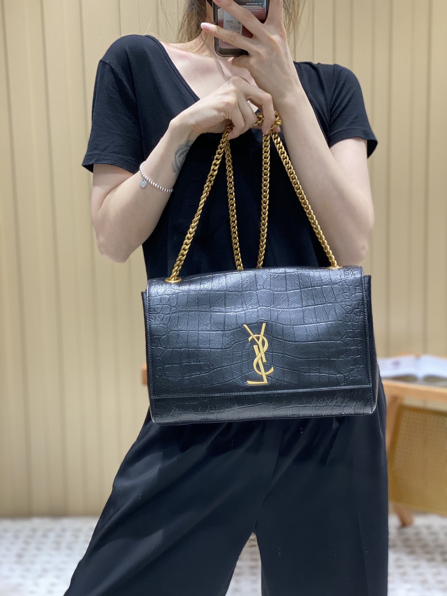 Saint laurent Ysl ๐๐๐ง๐ ๐ฎ๐ด๐ฐ๐บ ๅ้ขๅ
553804