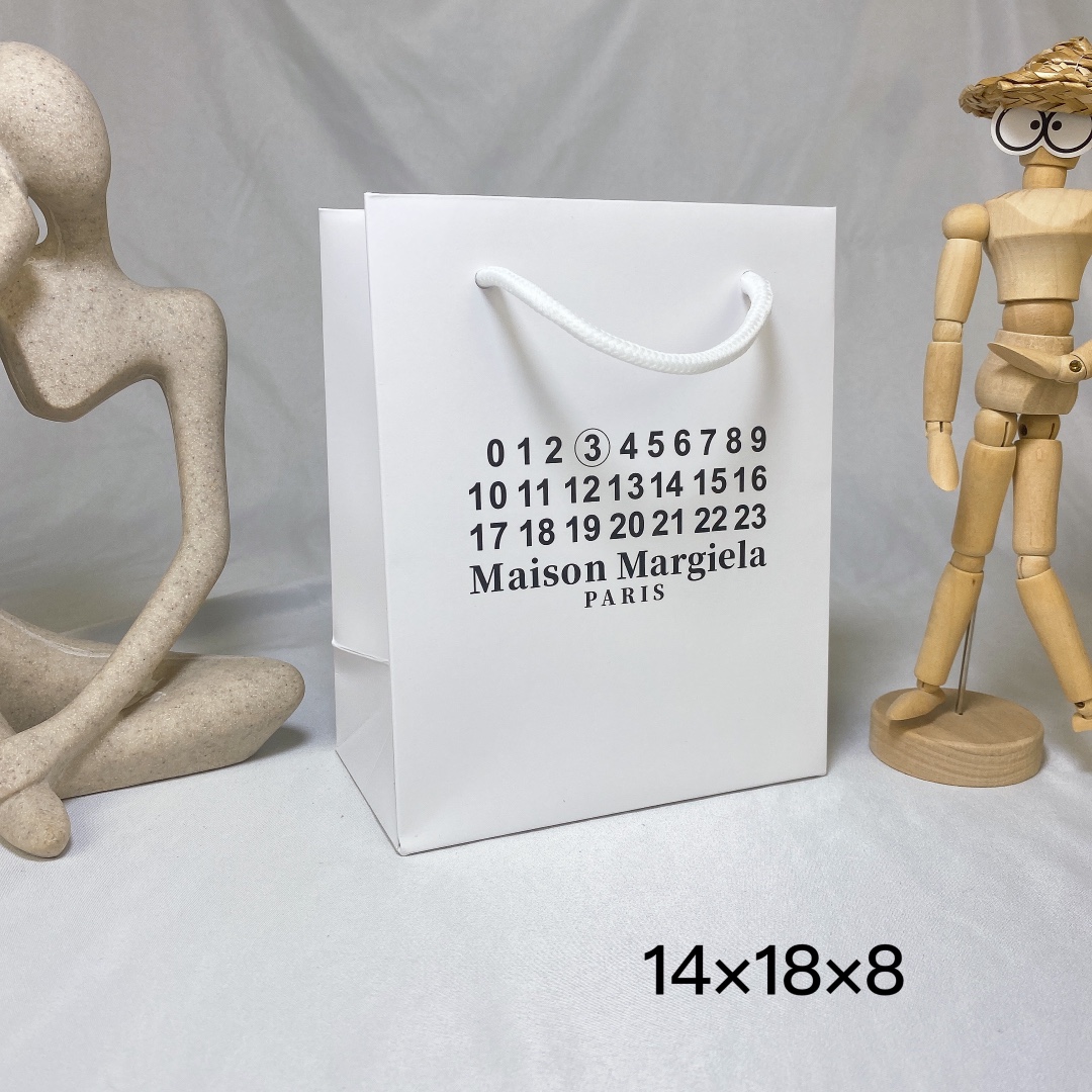 Designer Paper Bags Variety Pack - Perfect for Gift Giving and Shopping 3 i1653128212 8117 0
