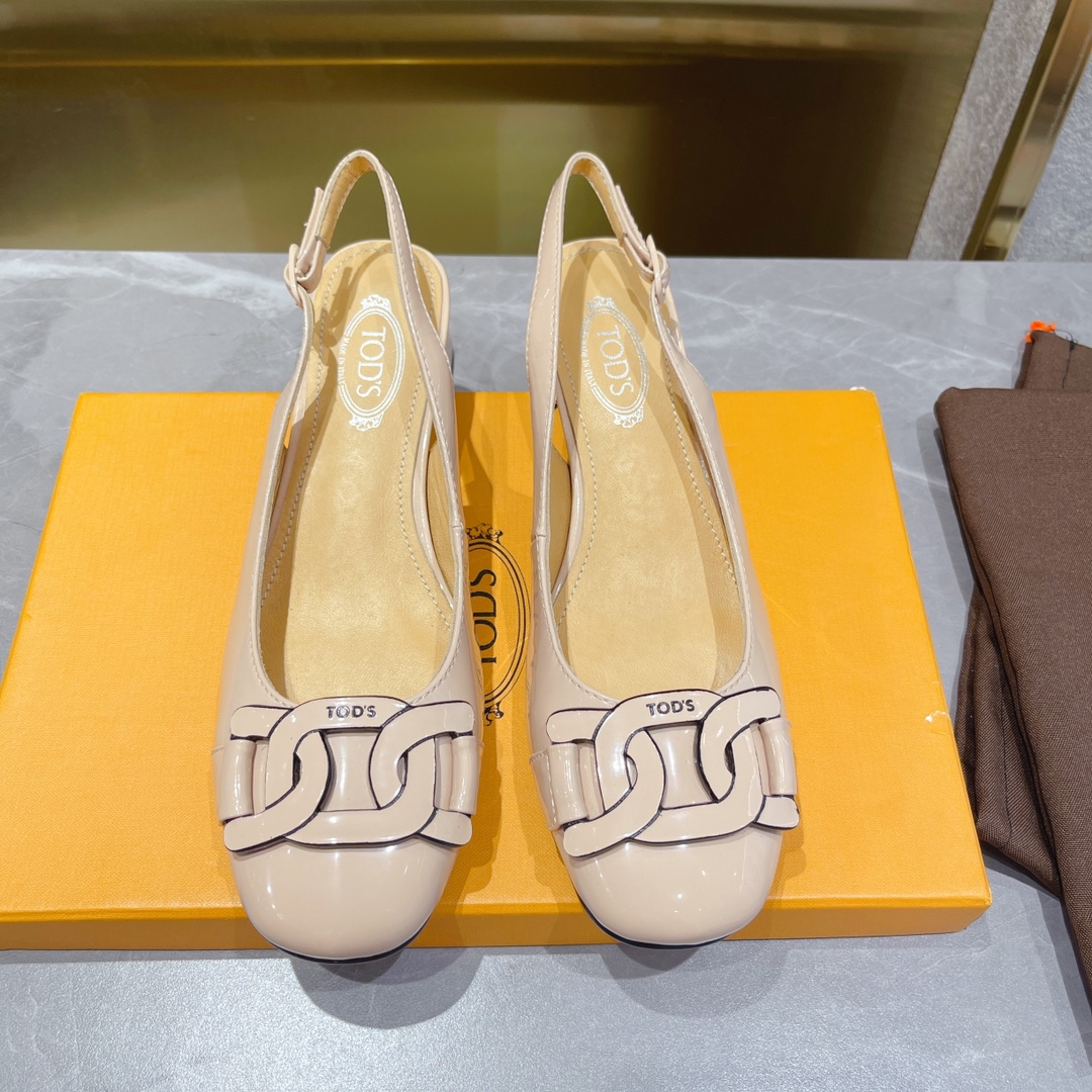 Tods’ Potato-Spirited Commuting Shoes: Stylish, Comfortable, and Versatile - 图片 1