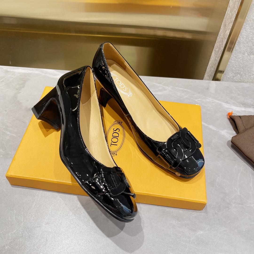 Stylish Tods’ Commuter Shoes: Superb, Cozy, Elegant, Must-Have Cosmopolitan Styles - 图片 3