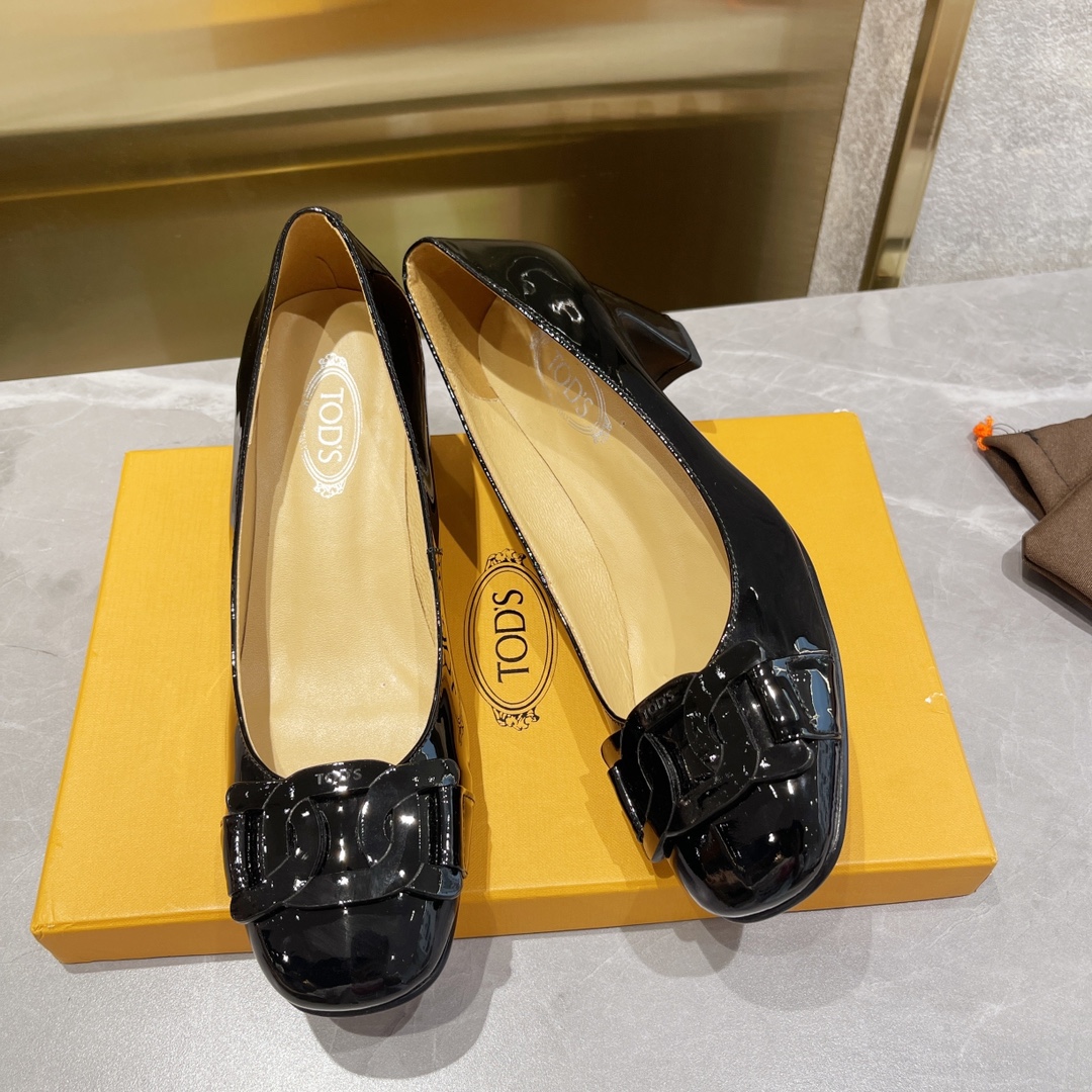 Stylish Tods’ Commuter Shoes: Superb, Cozy, Elegant, Must-Have Cosmopolitan Styles - 图片 2