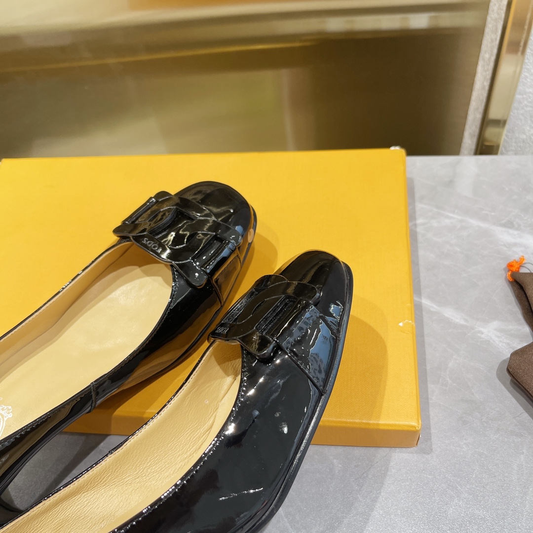 Stylish Tods’ Commuter Shoes: Superb, Cozy, Elegant, Must-Have Cosmopolitan Styles - 图片 5