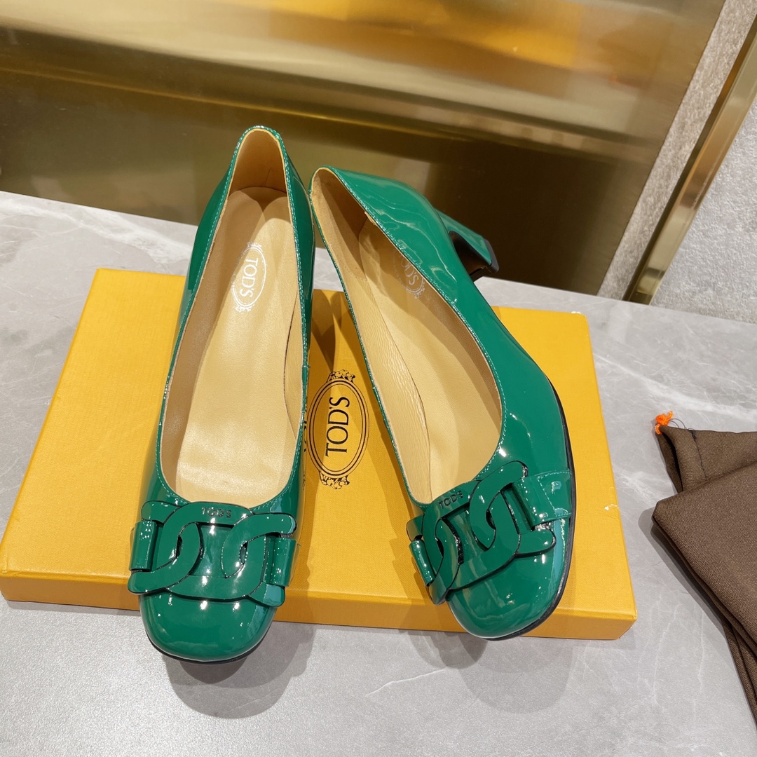 Tods’ Newest Commuting Shoes: Stylish, Comfortable, Superb Quality, Must-Have Cosmopolitan Styles - 图片 1