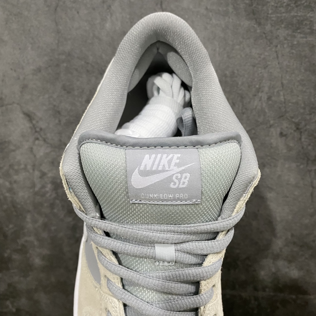 图片[8]-Top版本Dunk SB北极狐 原鞋开发 原材料打造无色差 全鞋电脑针车 品控质检清洁度到位 细节随意对比 所有材料均用最好 无需鼓吹 👊🏻 货号：AR0778-110 尺码：36 36.5 37.5 38 38.5 39 40 40.5 41 42 42.5 43 44 44.5 45 46-选品中心