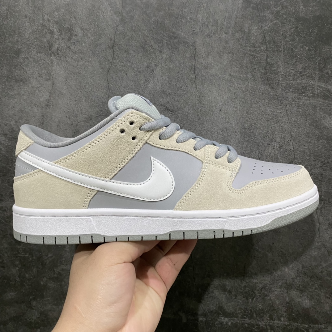 Top版本Dunk SB北极狐 原鞋开发 原材料打造无色差 全鞋电脑针车 品控质检清洁度到位 细节随意对比 所有材料均用最好 无需鼓吹 👊🏻 货号:AR0778-110 尺码:36 36.5 37.5 38 38.5 39 40 40.5 41 42 42.5 43 44 44.5 45 46-选品中心