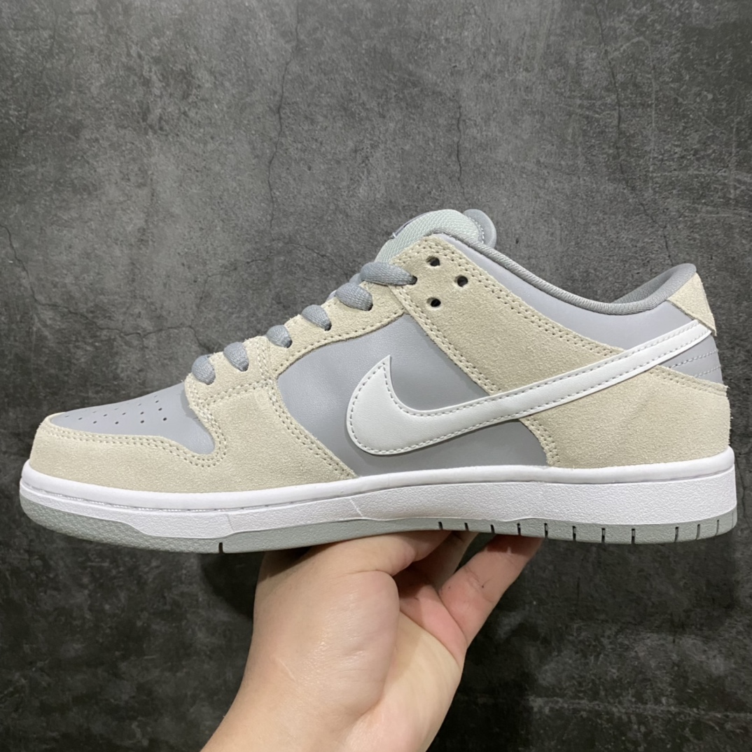 图片[2]-Top版本Dunk SB北极狐 原鞋开发 原材料打造无色差 全鞋电脑针车 品控质检清洁度到位 细节随意对比 所有材料均用最好 无需鼓吹 👊🏻 货号：AR0778-110 尺码：36 36.5 37.5 38 38.5 39 40 40.5 41 42 42.5 43 44 44.5 45 46-选品中心