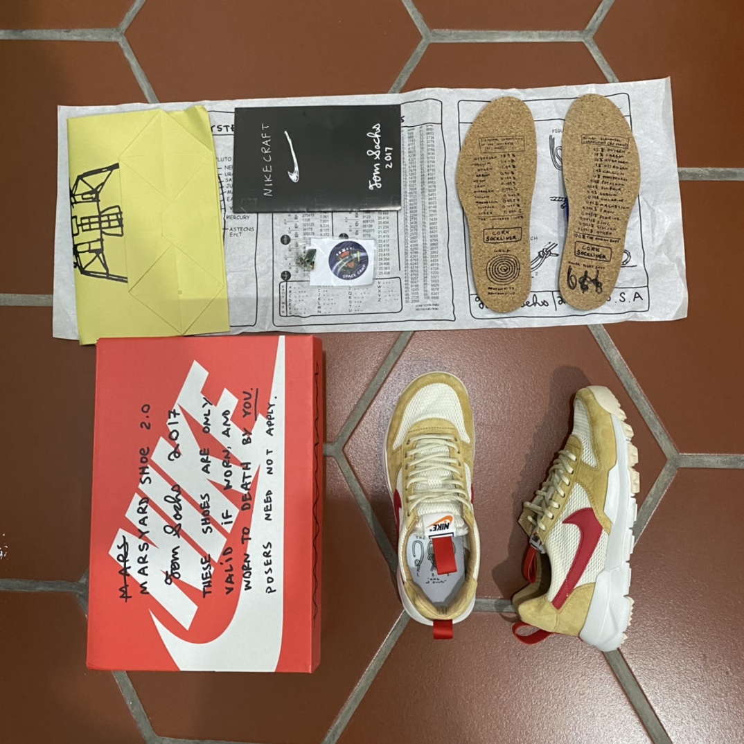 图片[9]-性价比版Tom Sachs x NKCraft Mars Yard 2.0 联名宇航员AA2261-100 鞋型做工到位 网面鞋面不皱 翻毛皮料质感好 无色差 勾子做工清洁度非常具有灵魂 这品质 这价格真没的挑 比市场一两百多的货好太多 配件齐全 零售跑量包满意 非常推荐的版本 尺码：36 36.5 37.5 38 38.5 39 40 40.5 41 42 42.5 43 44 44.5 45-选品中心