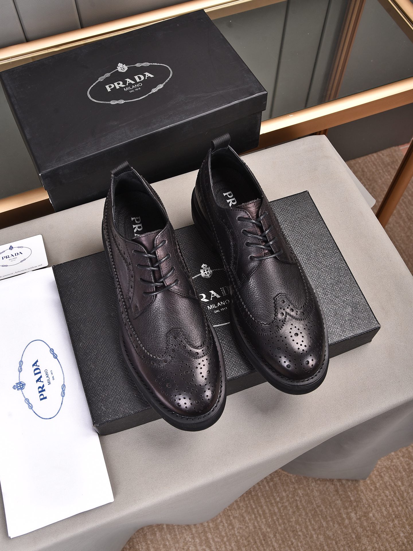 🥰🥰🥰PP J0 普拉达 高端男士商务鞋 大气原版套楦型简约奢华大气，成功男士首选 材质：进口顶级原版头层牛皮+透气猪里尊贵奢华.38 39 40 41 42 43 44 45定做