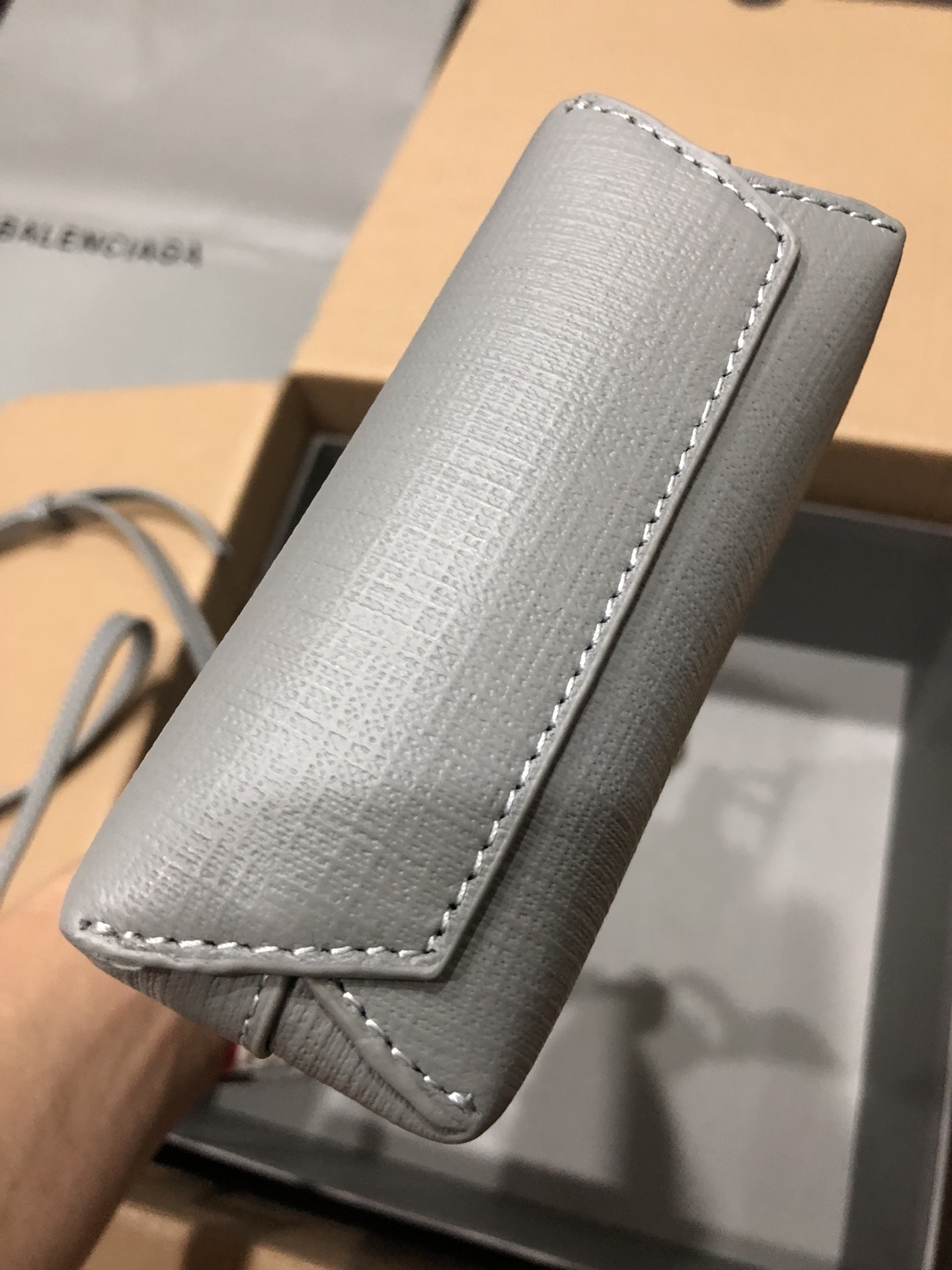 Balenciaga Style Leather Tote Bag style reference detail image 4 from source 776219