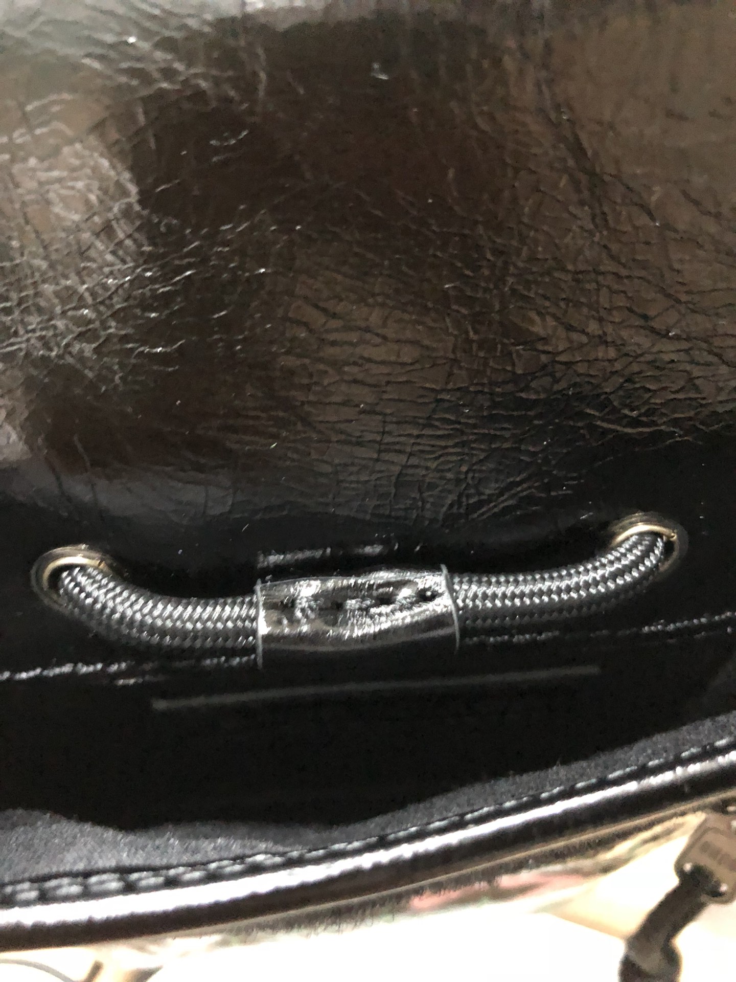 Balenciaga Style Bag style reference detail image 8 from source 776217