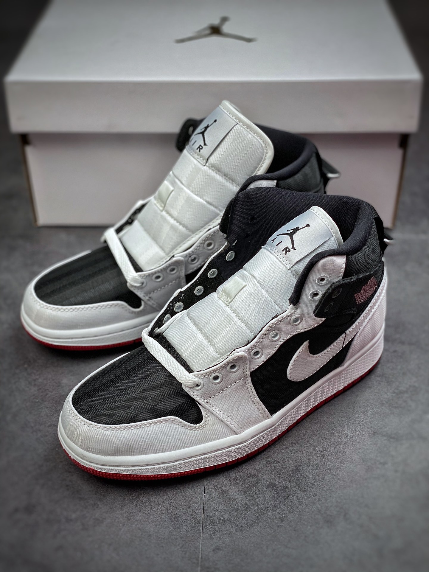 260 Air Jordan 1 Mid 白黑红 市面唯一正确版本 DD9338-016