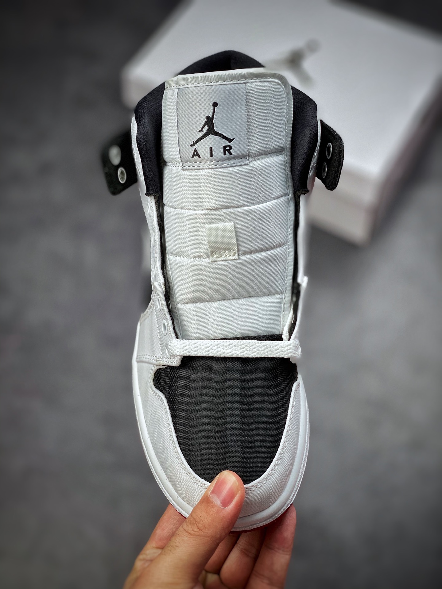 260 Air Jordan 1 Mid 白黑红 市面唯一正确版本 DD9338-016