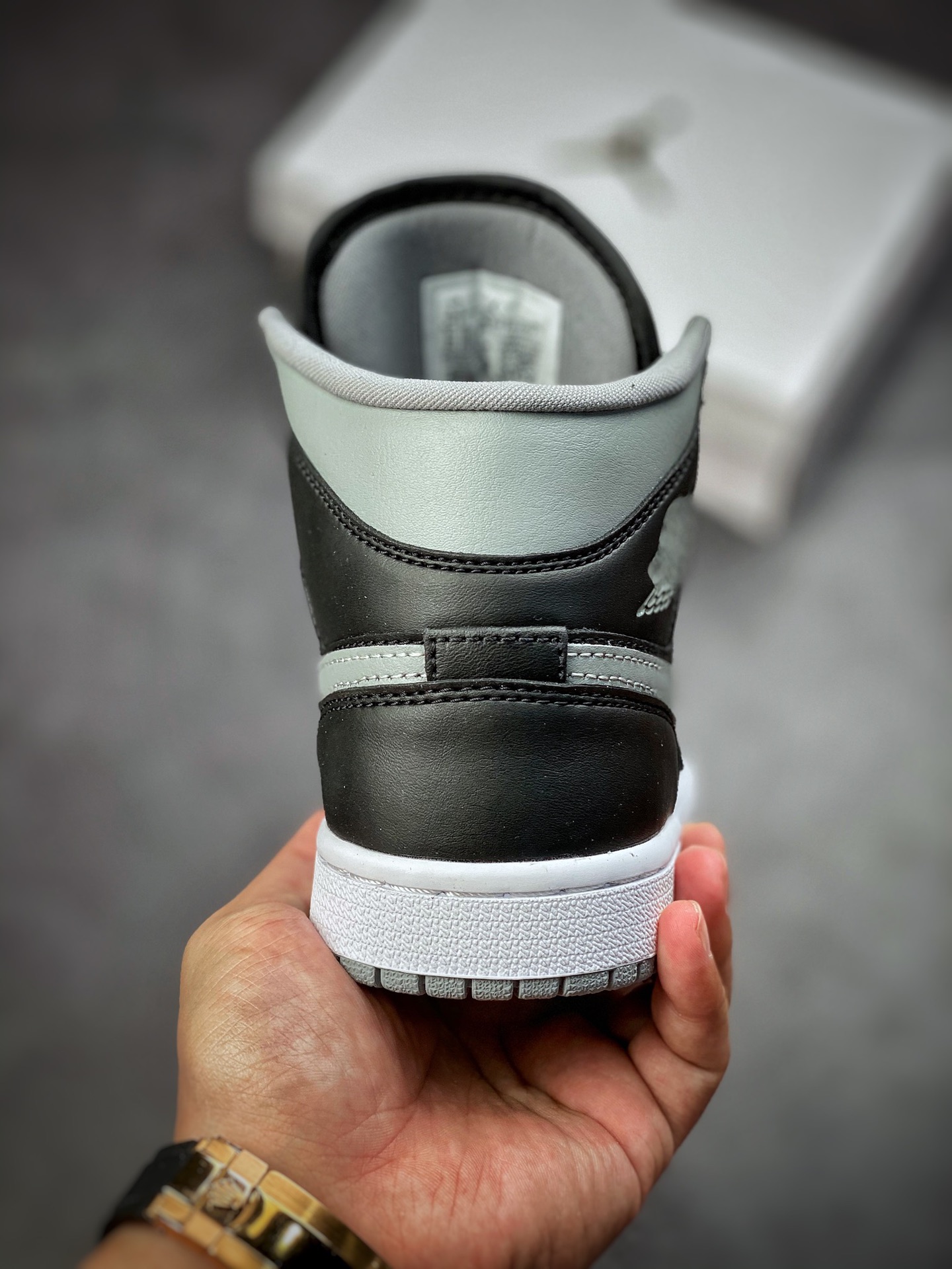 260 Air Jordan 1 Mid 影子灰市面唯一正确版本 BQ6472-007