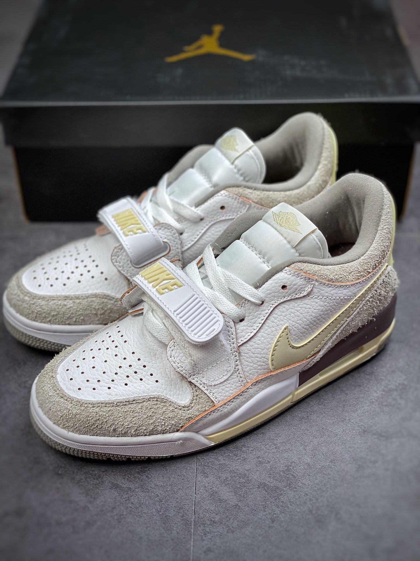 200 Air Jordan Legacy 312 米白灰 有着交错结合的设计DH3434-110