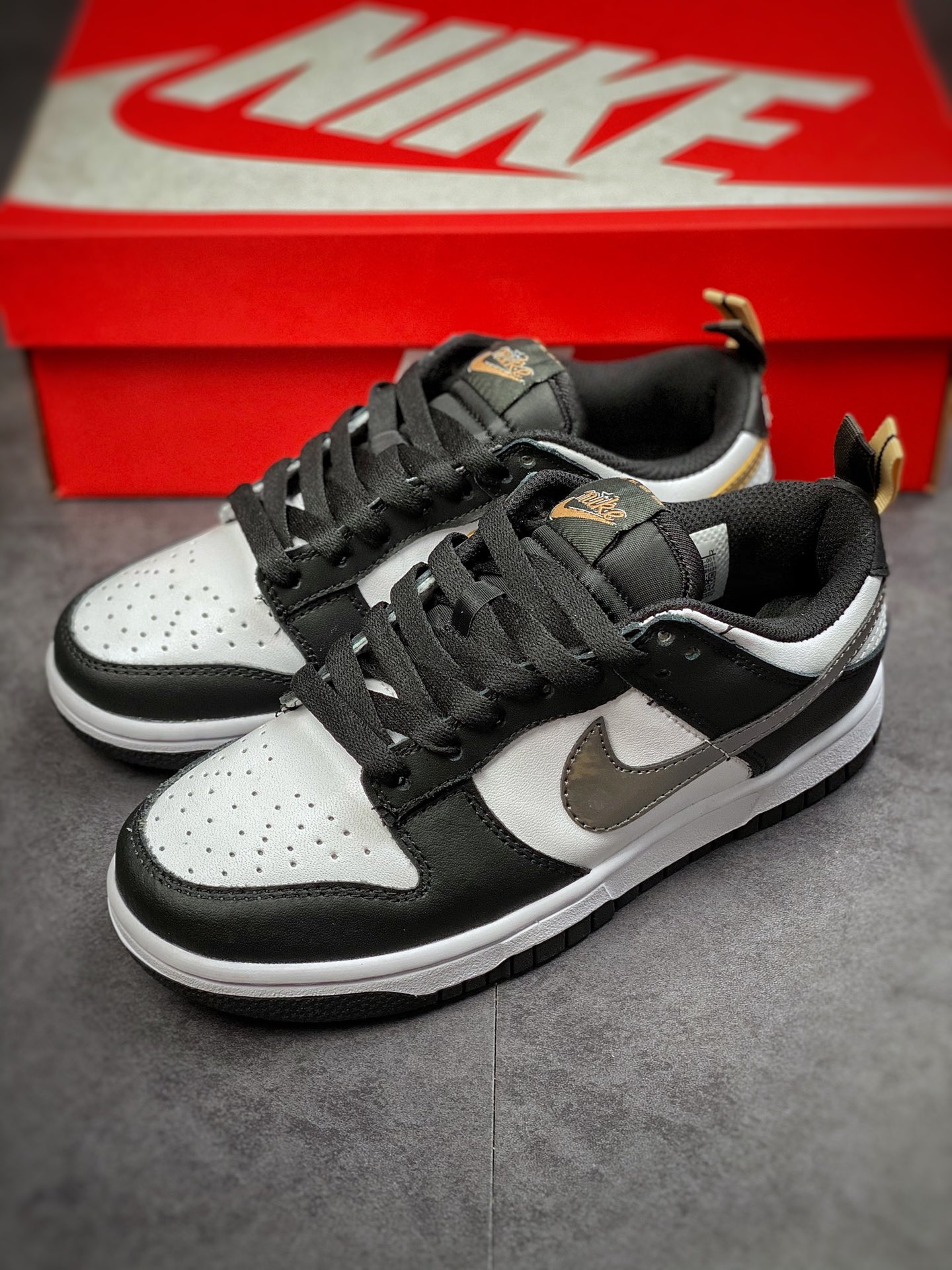 240 Nike SB Dunk Low prm 金银熊猫SB扣碎篮板时尚休闲板鞋 DH9764-001