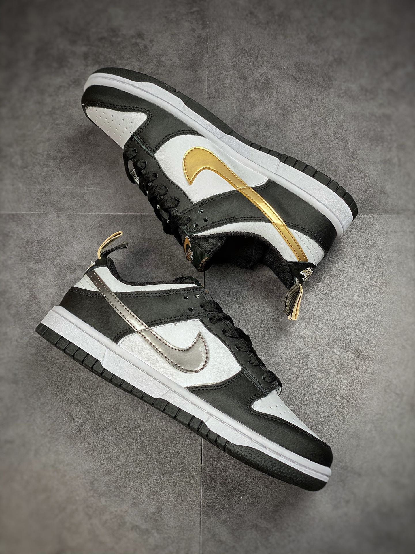 240 Nike SB Dunk Low prm 金银熊猫SB扣碎篮板时尚休闲板鞋 DH9764-001