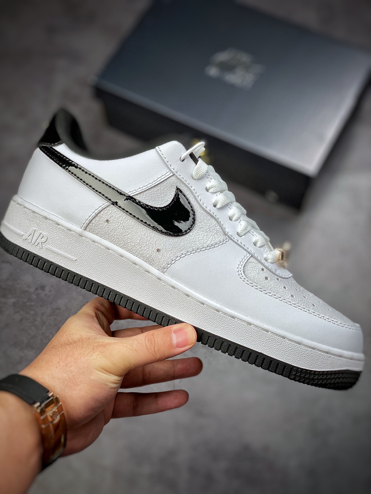 220 Nike Air Force 1 Low 07 白黑金世界冠军 DQ0300-100