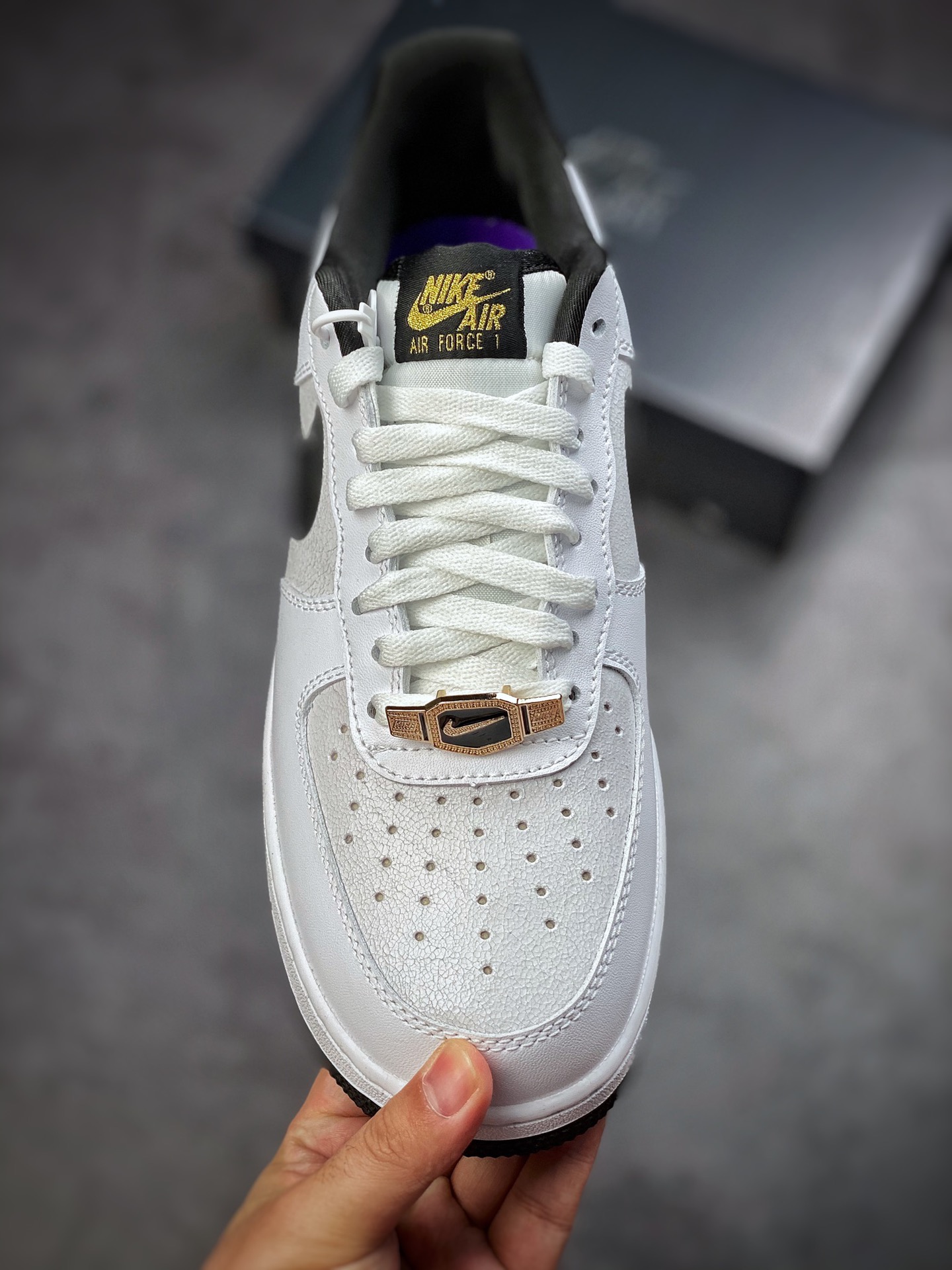 220 Nike Air Force 1 Low 07 白黑金世界冠军 DQ0300-100