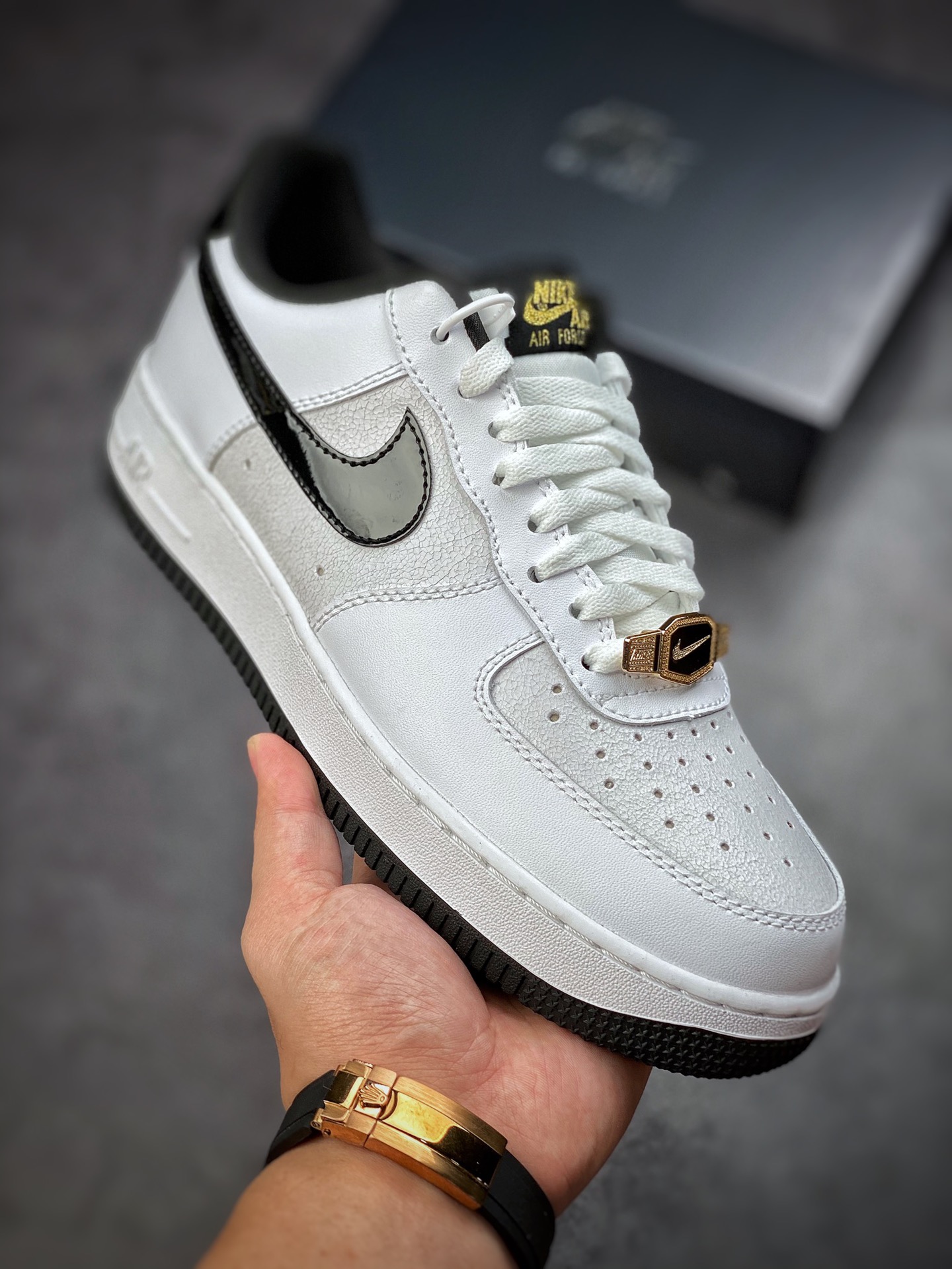 220 Nike Air Force 1 Low 07 白黑金世界冠军 DQ0300-100