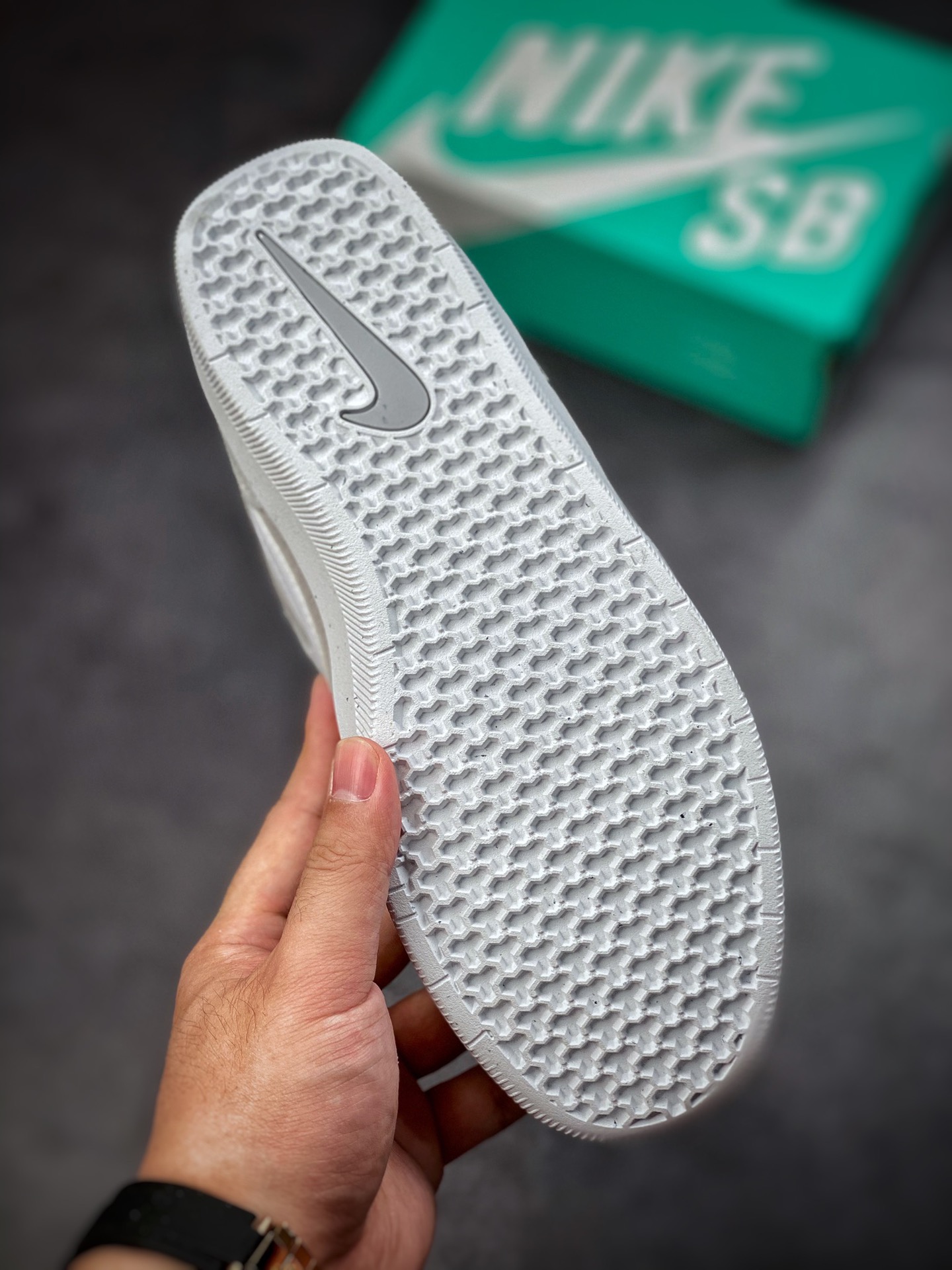 160 耐克Nike SB Force 58是一款将前沿创新带入街头的单品CZ2959-004