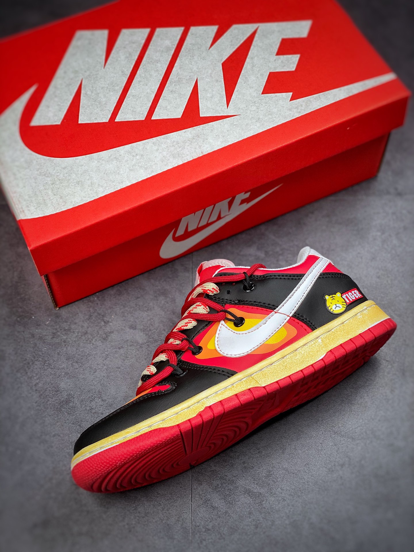 190 Futura x Nike Dunk Low SB联名 解构绑带滑板鞋 DD1503-020
