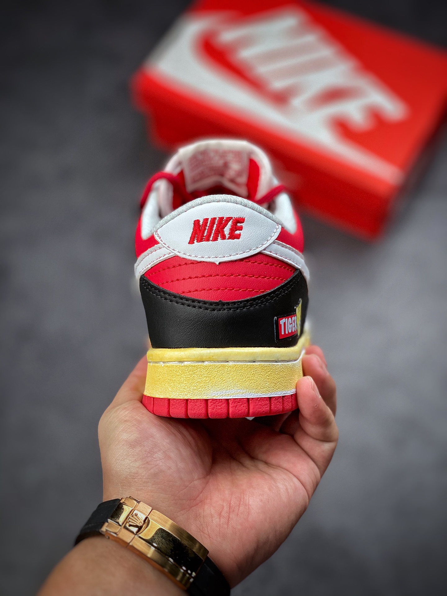 190 Futura x Nike Dunk Low SB联名 解构绑带滑板鞋 DD1503-020